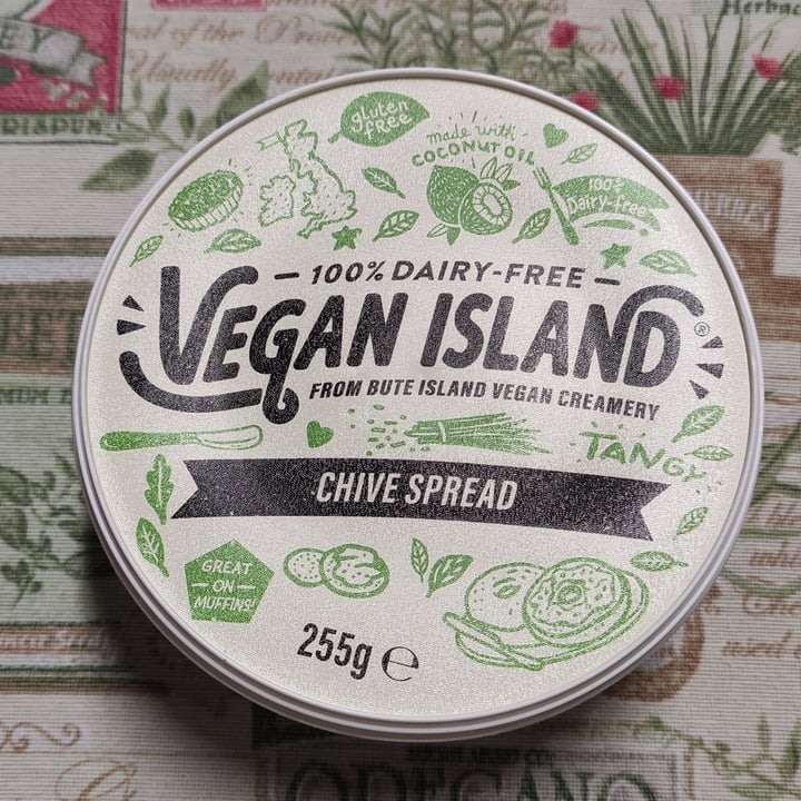 photo of Vegan Island Chive-Spread shared by @owlshadow on  05 Feb 2025 - review