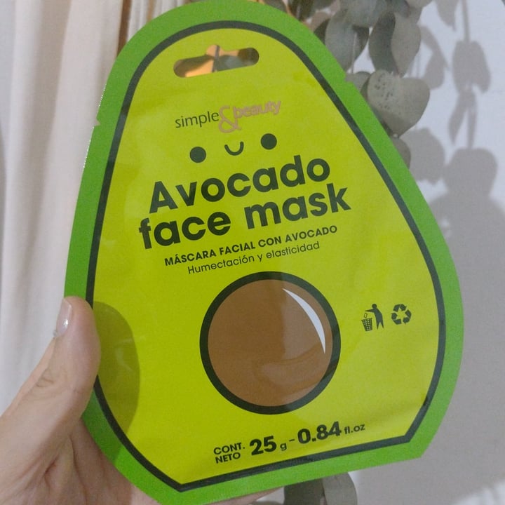 photo of Simple and beauty Avocado face mask shared by @barbivll on  10 Jan 2024 - review