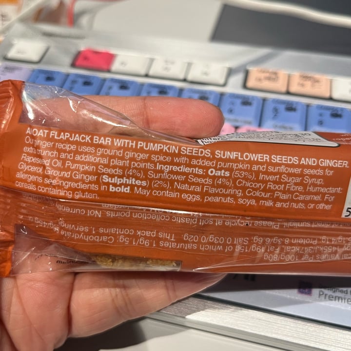 photo of Holland & Barrett Ginger Flapjack shared by @soy-orbison on  27 Apr 2024 - review