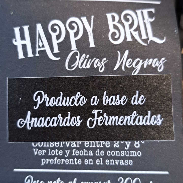 photo of Fermento vegano Happy  Brie Olivas Negras shared by @nimwe on  26 Feb 2024 - review