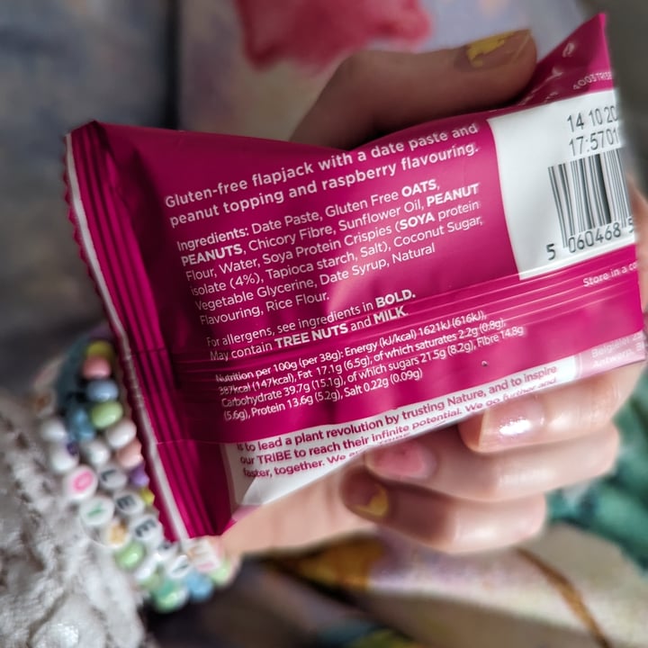 photo of TRIBE protein flapjack raspberry shared by @sugarrrbunniii on  09 Feb 2024 - review