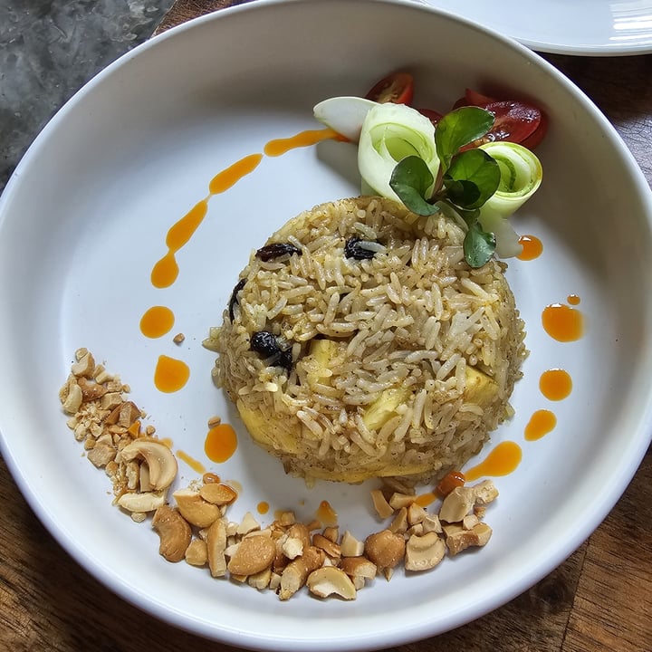 photo of Koff House Coffee Bar & Eatery pineapple fried rice shared by @toko on  26 Apr 2024 - review