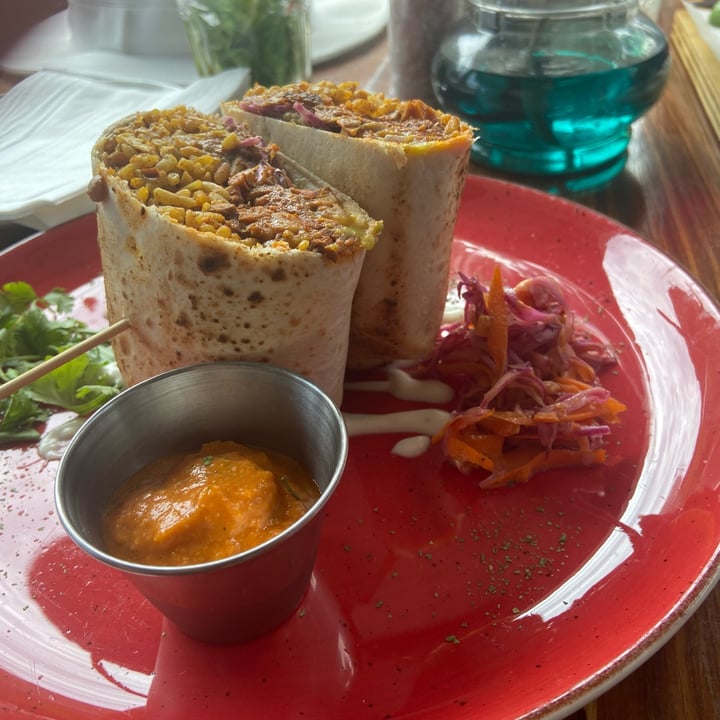 photo of Tortuga Loca Pulled Jackfruit Burritos shared by @phillipamitchell on  28 Jan 2024 - review
