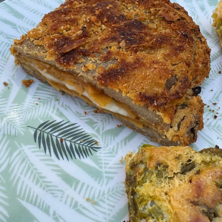 photo of Veganize IT Bakery & Market Dragona | By Spumoni Growshop seitan Snoopy Food shared by @laspesavegana on  07 Jun 2025 - review
