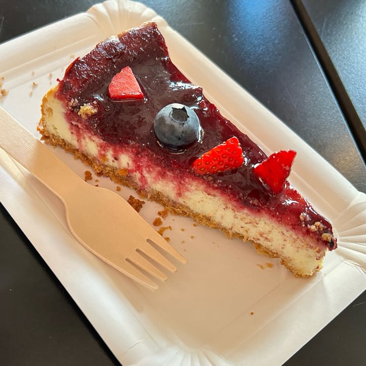 photo of Santeria Toscana 31 cheesecake shared by @ilariaqualcosa on  24 Mar 2024 - review