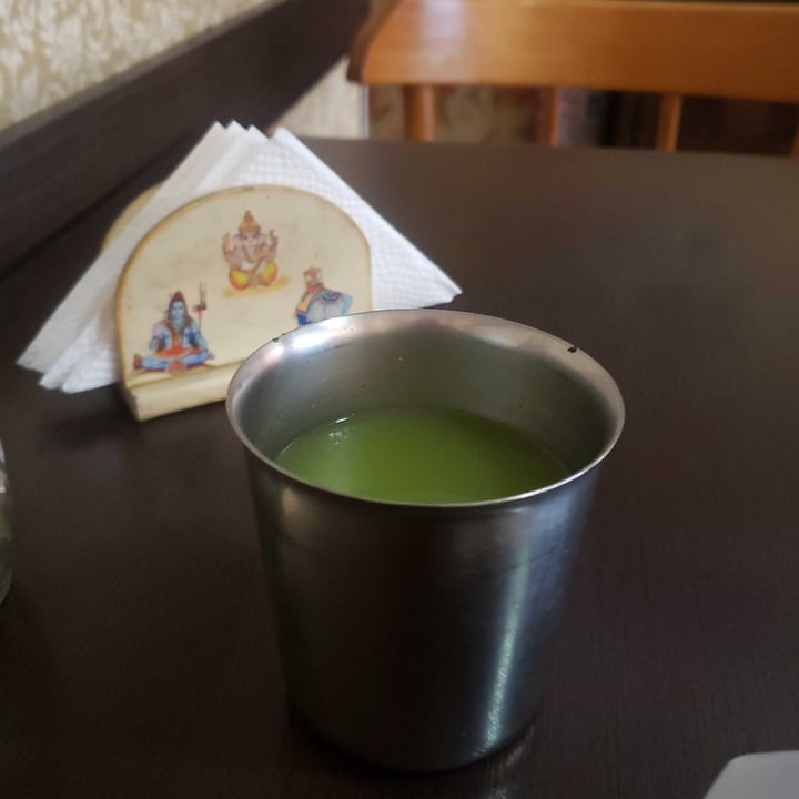 photo of Garam Massala Restaurante Lacto Vegetariano suco de clirofila com abacate shared by @liliandrea on  13 Jun 2024 - review