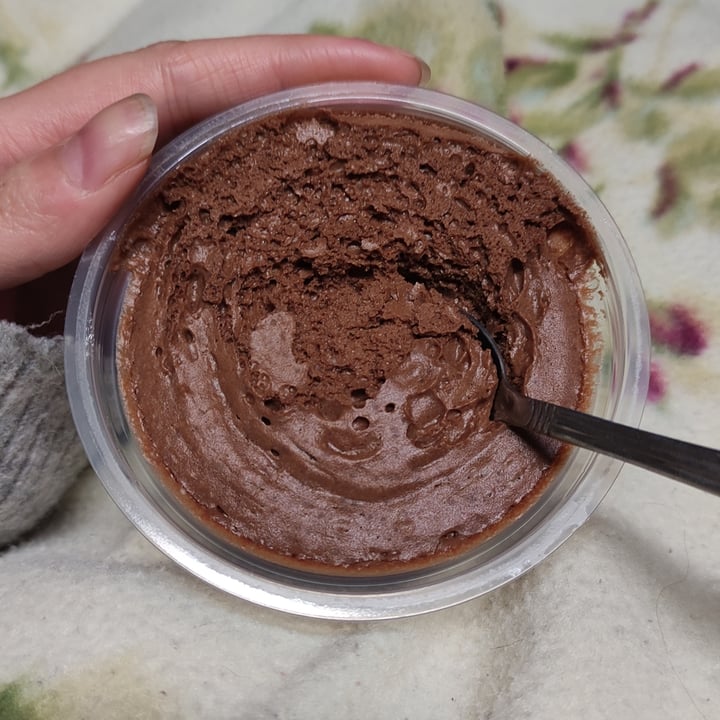 photo of Vemondo vegan chocolate mousse shared by @owlshadow on  31 Jan 2024 - review