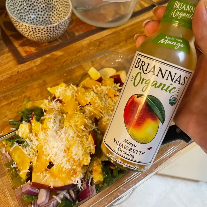 photo of Brianna's Fine Salad Dressings Briannas Organic Mango Vinaigrette Dressing shared by @its-dafne-vitch on  18 Mar 2024 - review