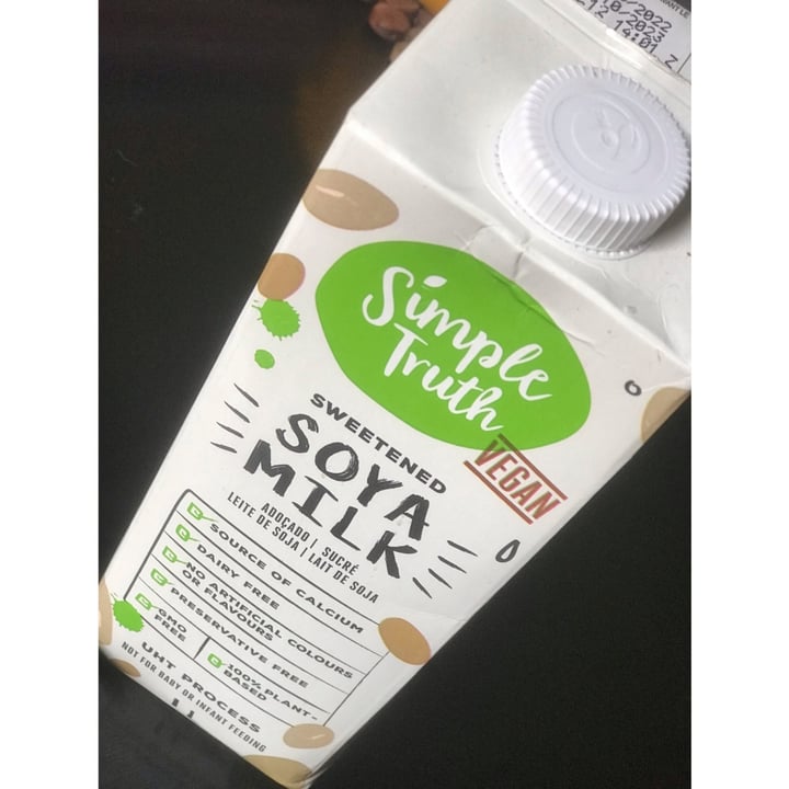 photo of Simple Truth Soy Milk Unsweetened shared by @ashantiwhitney on  01 Sep 2023 - review