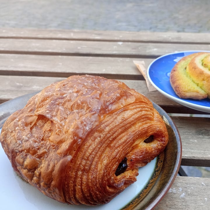 photo of Café Harepus Chocolate Croissant shared by @felice on  18 Sep 2024 - review