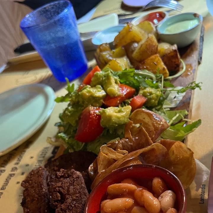 photo of Buddy Italian Restaurant Cafè Grigliata mista vegana shared by @nicole- on  17 Oct 2024 - review
