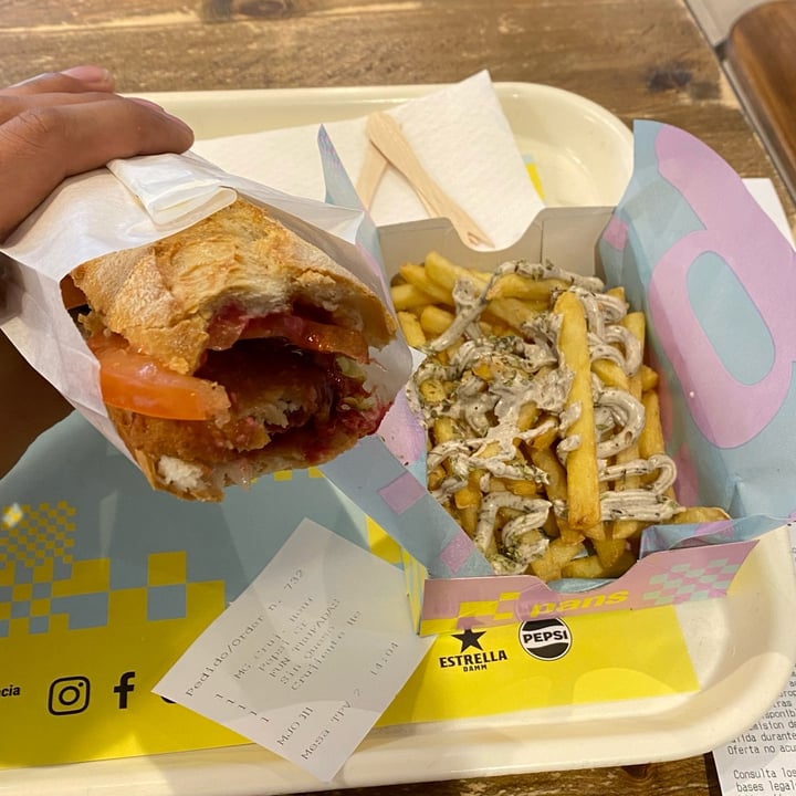 photo of Pans & Company Bocadillo crujiente de Heura shared by @licona42 on  22 Jan 2025 - review