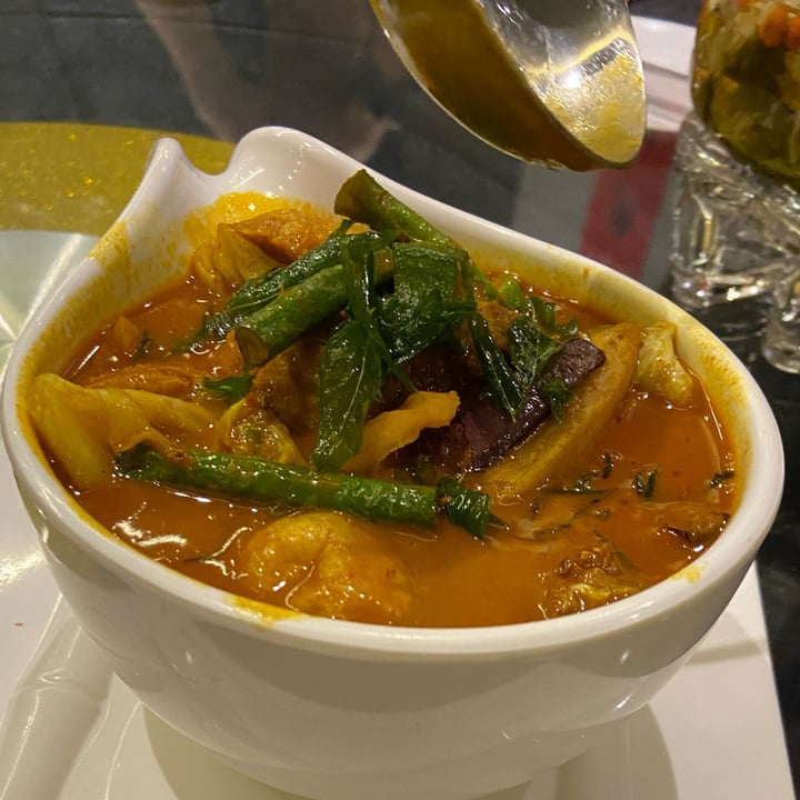photo of LVC Vege Restaurant 创意林镇藩料理坊 Curry Monkey Head Mushrooms shared by @fxk on  22 Apr 2024 - review
