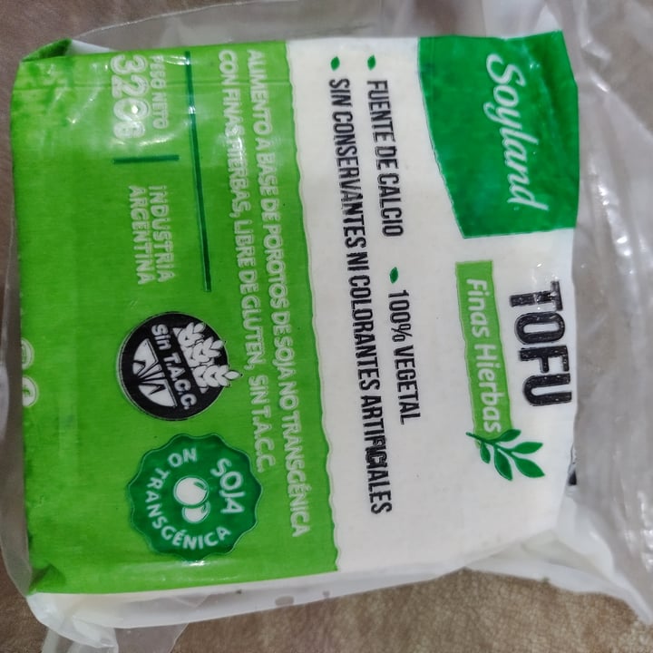 photo of SoyLand soyland tofu con hierbas shared by @carlamagno on  22 Oct 2023 - review