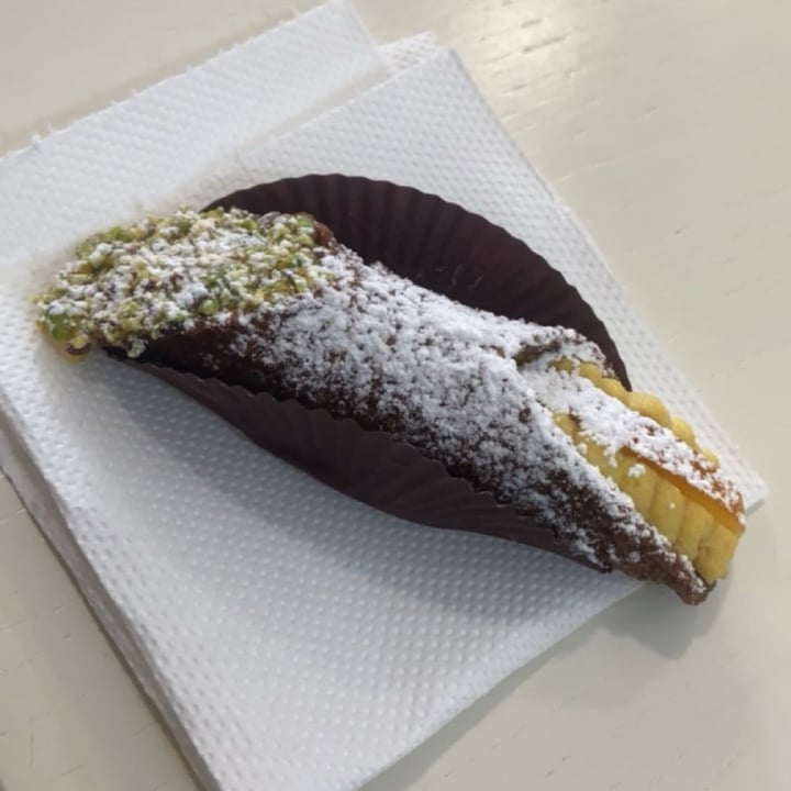 photo of Leccornie Cannolo shared by @gaiap on  04 Dec 2023 - review