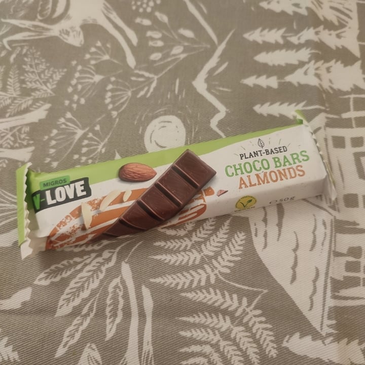 photo of Migros V-Love Choco bars almond shared by @monica86 on  09 May 2024 - review