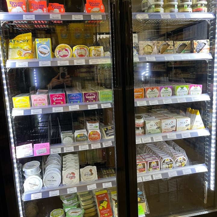 photo of Aujourd'hui Demain Brochette Tofu Tahini shared by @alistar on  08 Oct 2025 - review