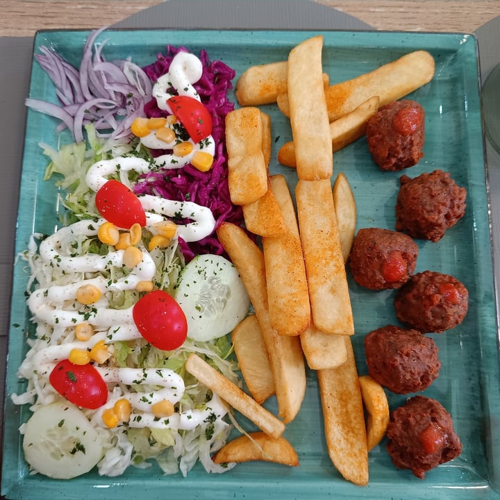 photo of Pizzeria-Kebab Monte Ararat (Vegano / Vegetariano) Kottbullar Piatto shared by @ambras on  14 Sep 2025 - review