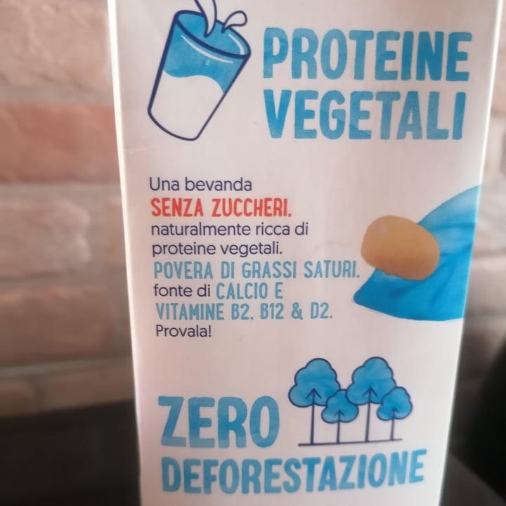 photo of Alpro soia senza zucchero shared by @lacla2022 on  25 Aug 2024 - review