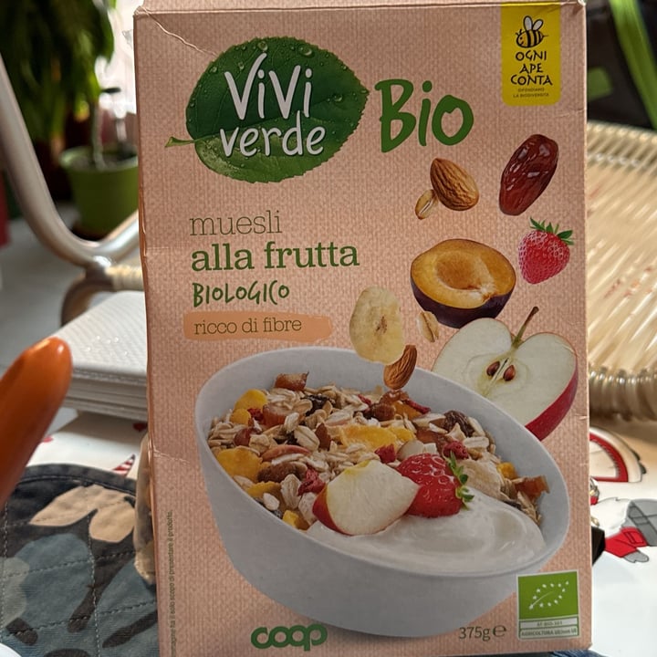 photo of Vivi Verde Coop Muesli alla frutta biologico shared by @alicebradipo on  28 Jul 2024 - review