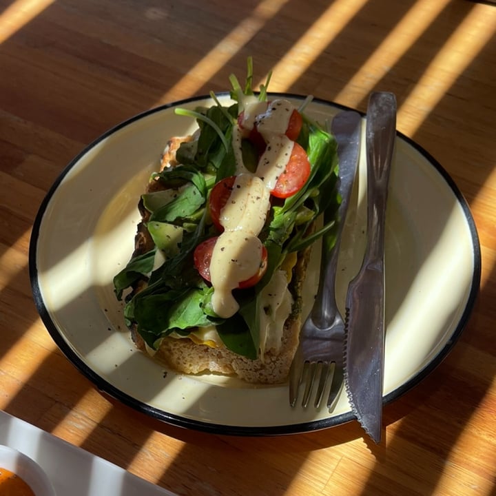 photo of SANA A ROU Avocado toast shared by @inespressable on  05 Jan 2024 - review