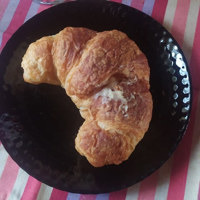 Photo of the dish “cornetto alla crema Vegan”