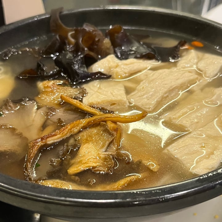 photo of LVC Vege Restaurant 创意林镇藩料理坊 Mee Shua Soup in the style of “Royal Delicacy” shared by @soy-orbison on  13 Mar 2024 - review