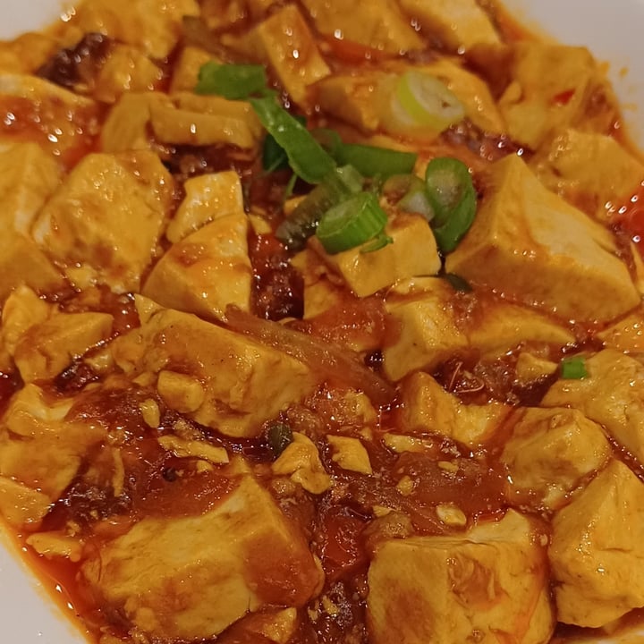 photo of Ristorante Cinese Delizie 小食堂 Mapo tofu piccante shared by @theredvegan9 on  28 Jan 2024 - review