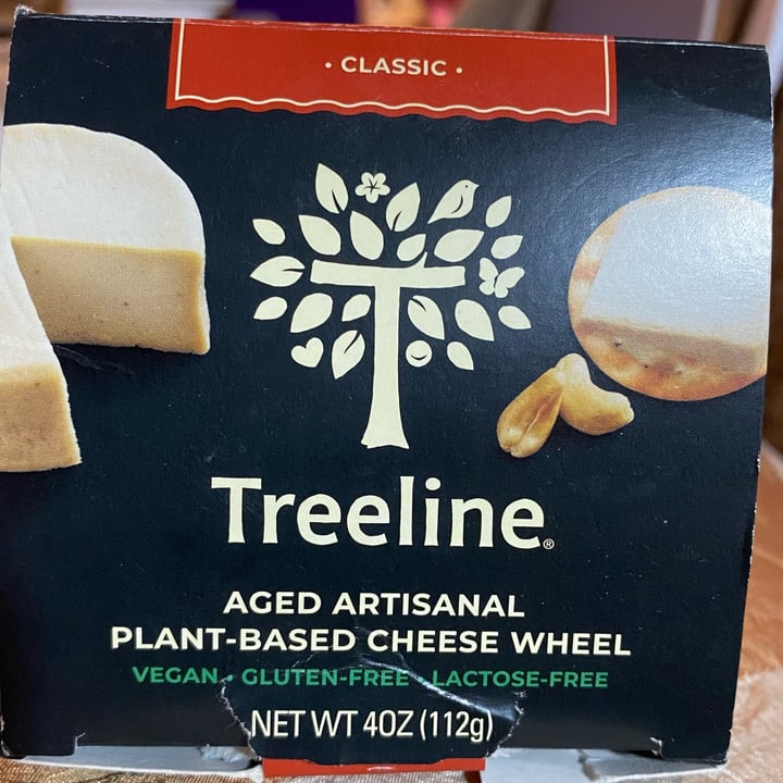 photo of Treeline Cheese Classic Treenut Cheese shared by @ivyridgevegan on  09 Sep 2023 - review
