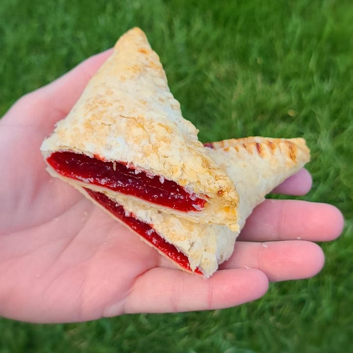 photo of Baker Benji's Vegan Cherry Turnovers shared by @agreene428 on  20 Mar 2024 - review