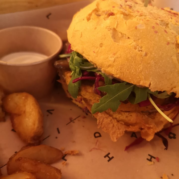 photo of Flower Burger Botanical Burger shared by @millymilly on  14 Nov 2023 - review