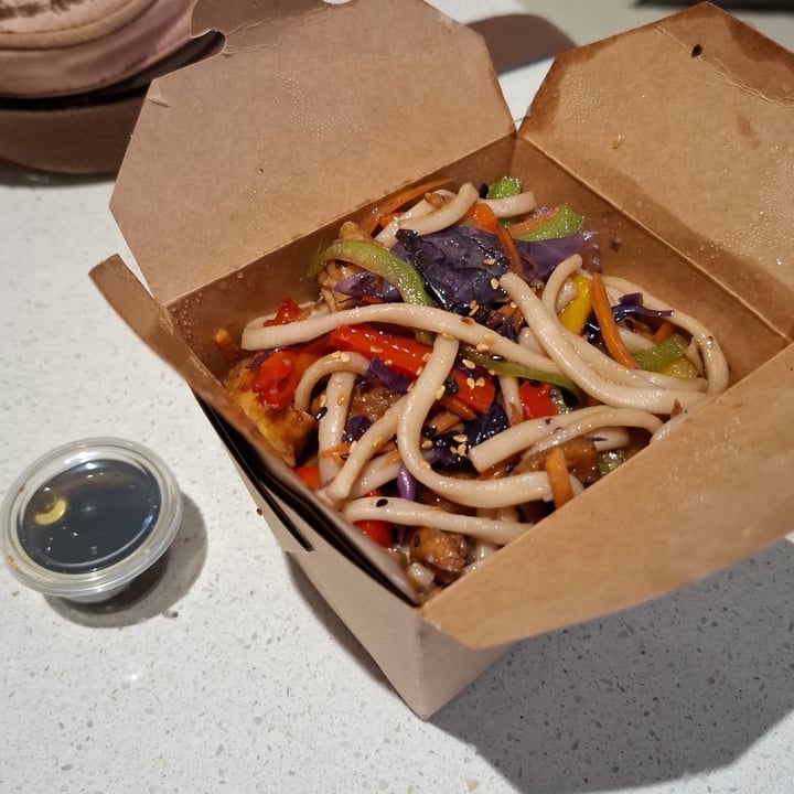 photo of Dimples Dumpling House - Express Stir Fry Noodles shared by @lawrencevr on  31 Oct 2024 - review
