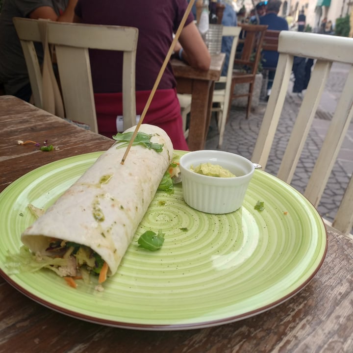 photo of Humus Bistro Wrap Veg shared by @garciapatri on  15 Oct 2023 - review