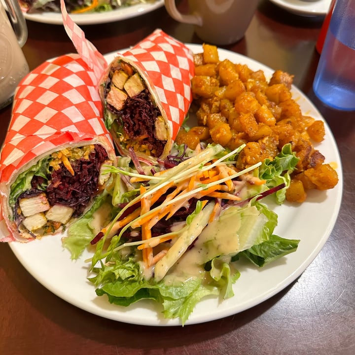 photo of Chez José Café tofu burrito shared by @madbatata on  09 Jan 2024 - review