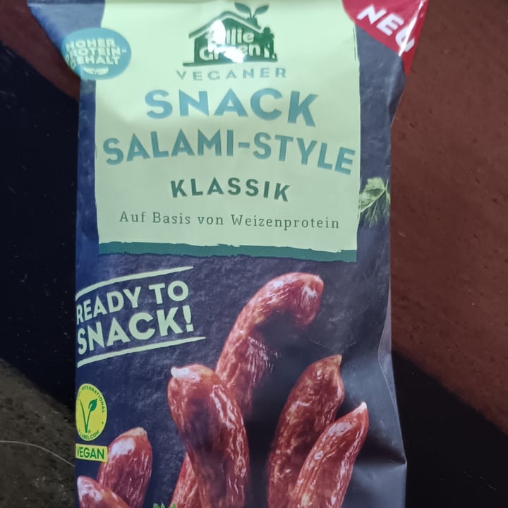 photo of Billie Green Snack Salami-Style Klassik shared by @isettina73 on  21 Dec 2023 - review