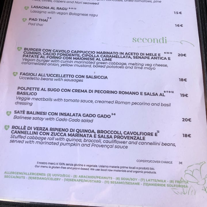 photo of L'OV Osteria Vegetariana burger con cavolo cappuccio, cacio fondente, cipolla caramellata, senape antica e patate al forno con maionese shared by @aaaagaaataaaa on  17 Jan 2025 - review