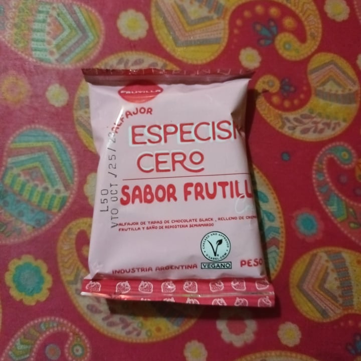 photo of Un Rincón Vegano alfajor especismo cero- Frutilla shared by @braianvegan on  12 Sep 2023 - review
