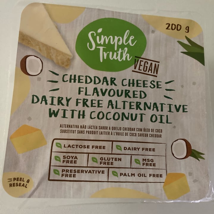 photo of Simple Truth Cheddar Cheese Flavoured shared by @maesti on  20 Feb 2024 - review