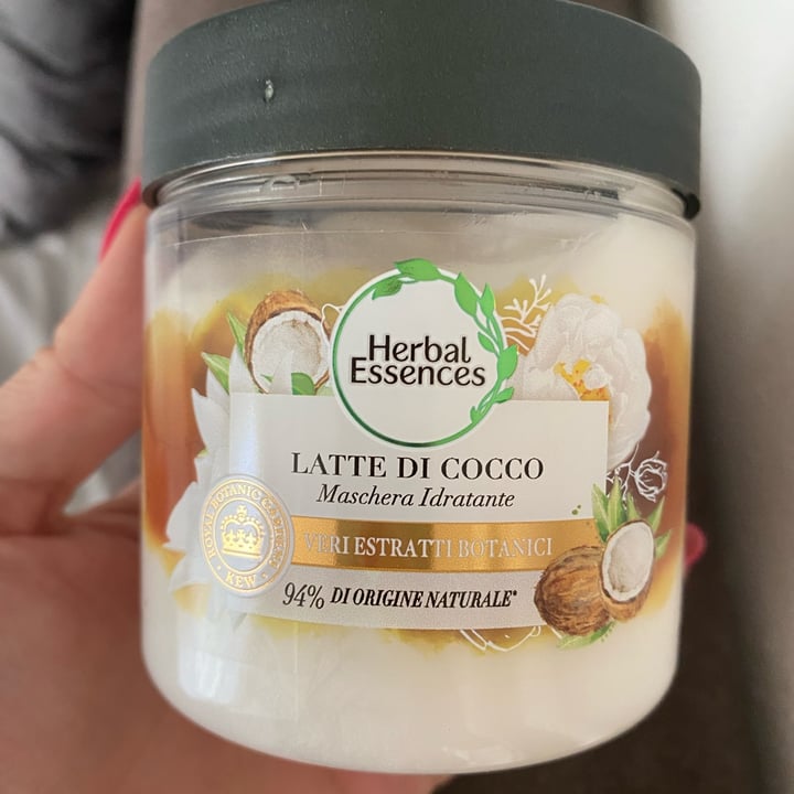 photo of Herbal Essences Latte di cocco maschera idratante per capelli secchi shared by @ludotomasi on  26 Jun 2024 - review