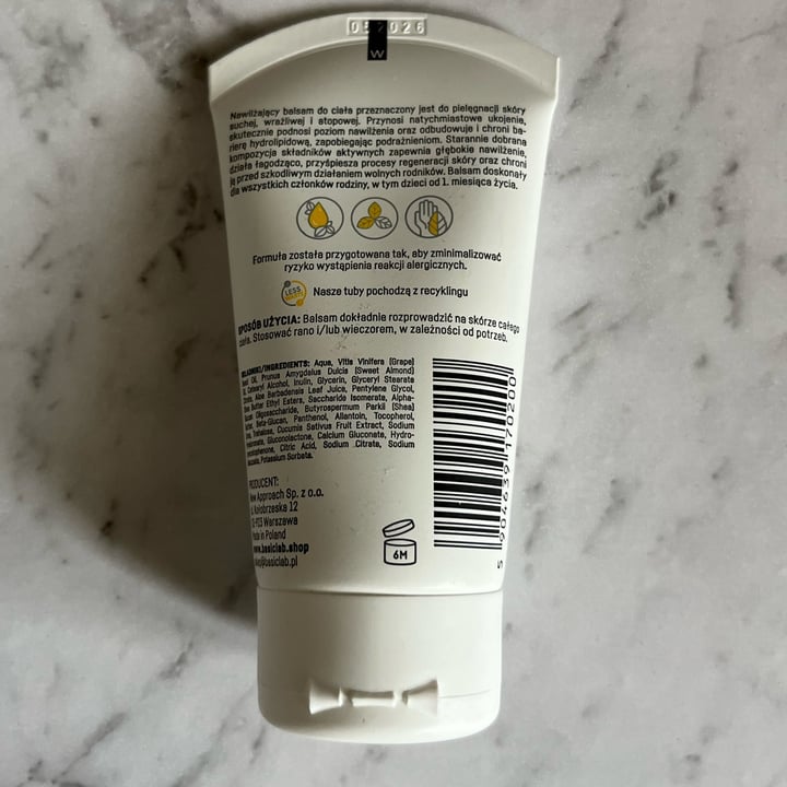 photo of Basiclab Nawilżający Balsam Do Ciała shared by @zolia on  20 Jul 2024 - review