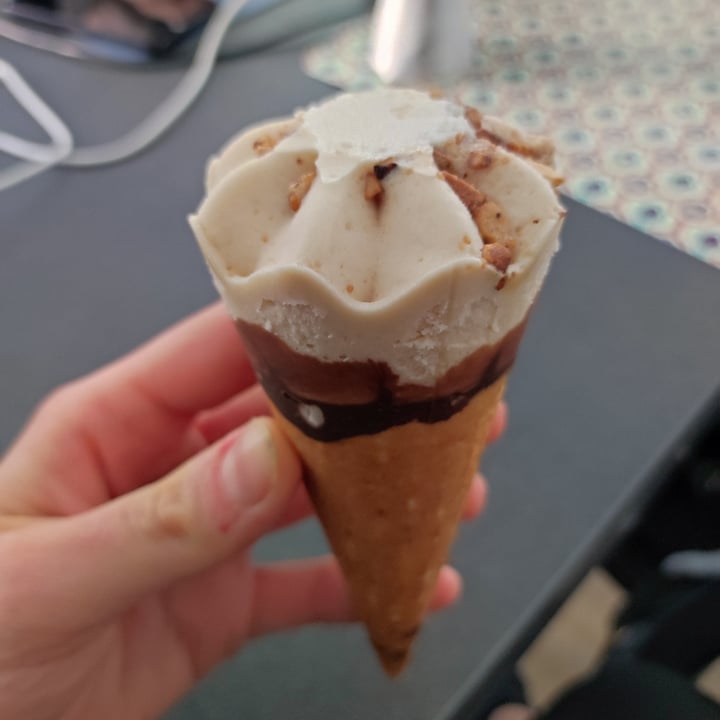 photo of Vemondo vegan waffle cones shared by @miaolinz on  12 Apr 2024 - review