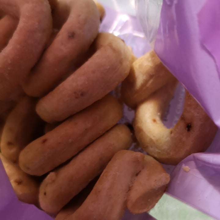 photo of Ester Tarallificio Pugliese Taralli tondi alla cipolla shared by @sofia94 on  04 Sep 2023 - review