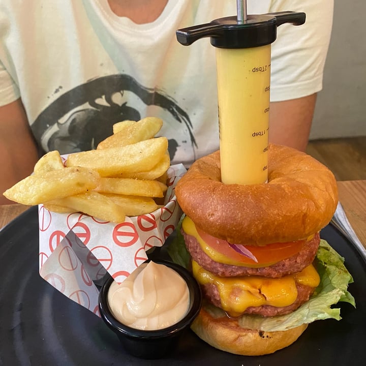 photo of Frutas Prohibidas Burger vegaína shared by @quinn06 on  14 Oct 2024 - review