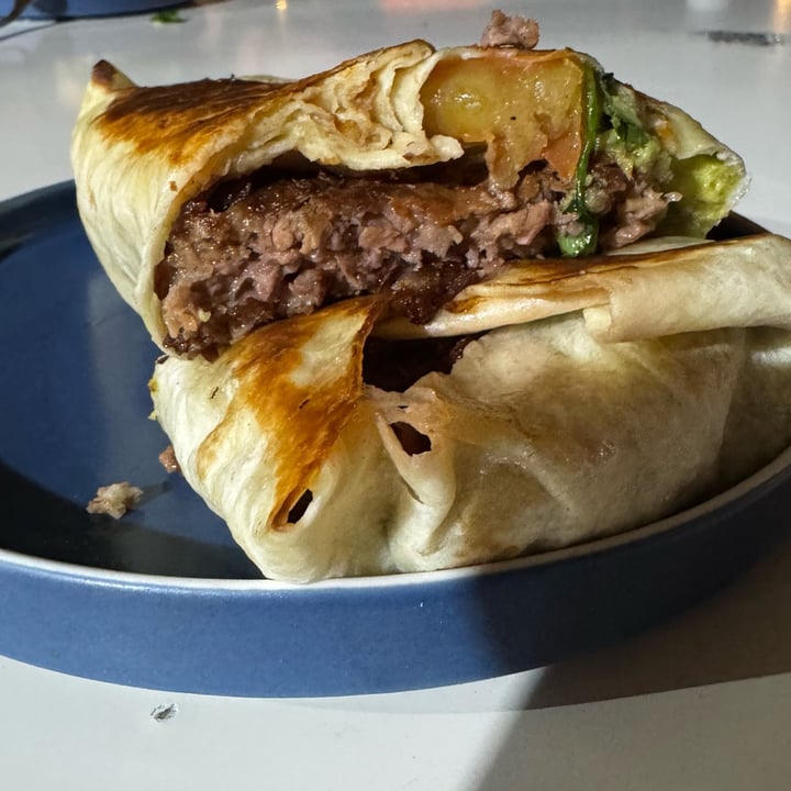 photo of Cruise Cafe' burrito california shared by @laspesavegana on  07 Jun 2025 - review