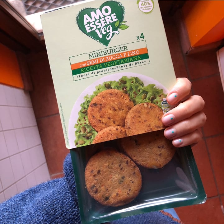 photo of Amo Essere Veg Mini Burger con semi di zucca e lino shared by @frappa on  18 Jan 2024 - review