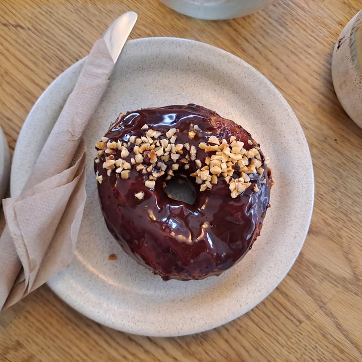 photo of Knead a Little Love Vegan Donut With Chocolate shared by @kristhesfiguz on  01 Dec 2023 - review