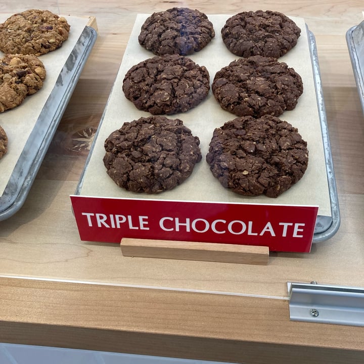 photo of Nate’s Oatmeal Cookies oatmeal cookies shared by @raatz on  22 Jul 2025 - review