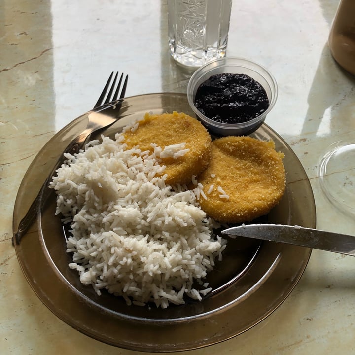 photo of Tudatos Konyha Crumbed Cheese With Rice And Blueberry Jam shared by @zsuz on  25 Apr 2024 - review