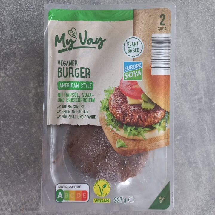 photo of MyVay veganer Burger American Style shared by @punilu on  06 May 2024 - review