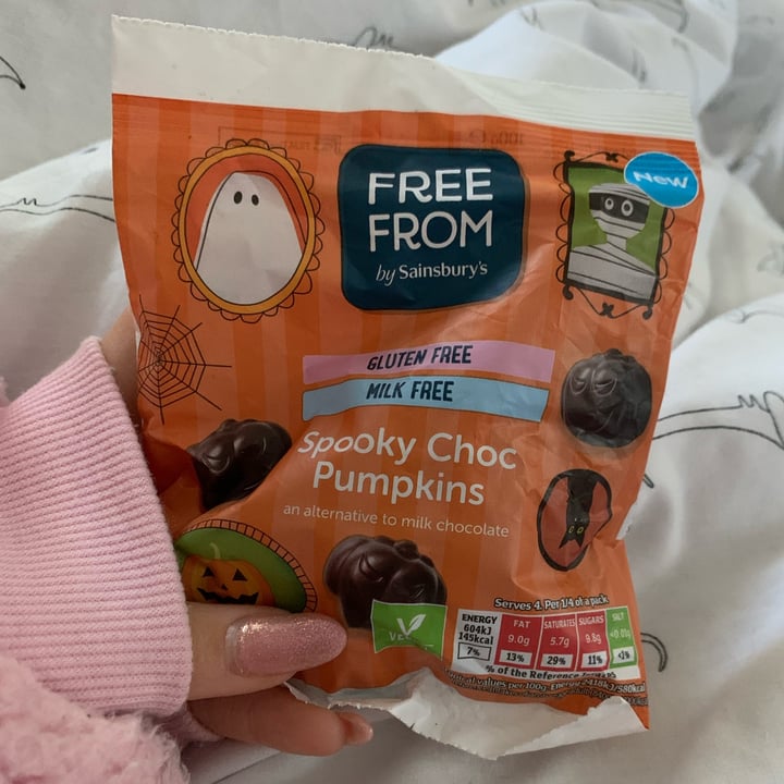 photo of Sainsbury's spooky choc pumpkins shared by @veganellas on  26 Oct 2023 - review